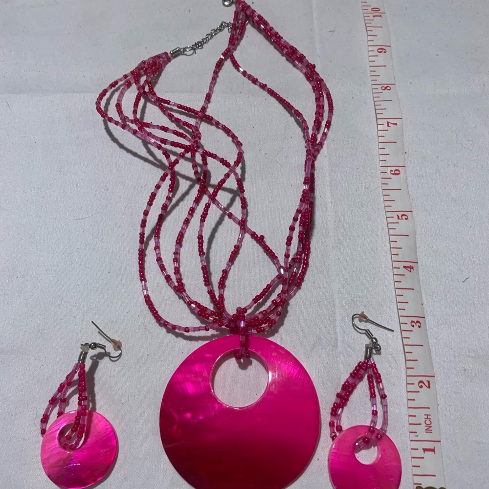 Pink Multi-Strand Beaded Necklace with Round Pendant and Matching Earrings